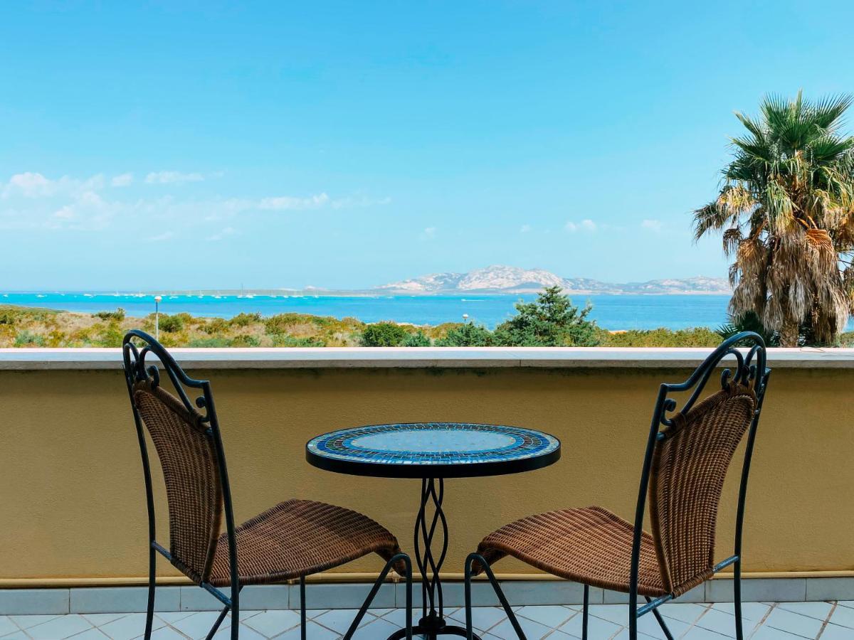 Villa Patrizia Стинтино Экстерьер фото